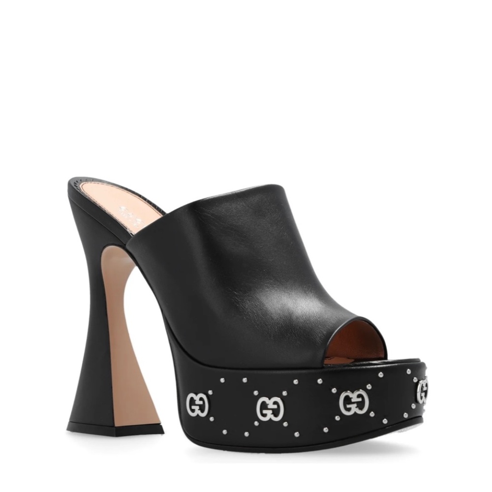 🌺Authentic Gucci GG Logo Plaque Platform Sandals.